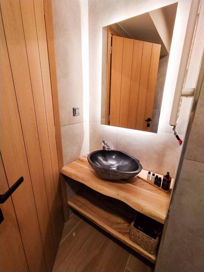 Peri Elxis Luxury Suites Mourésion エクステリア 写真
